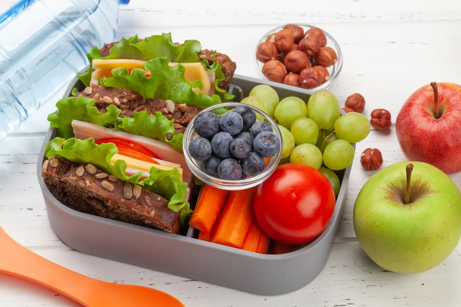 Jak przygotować zdrowy lunch box do pracy