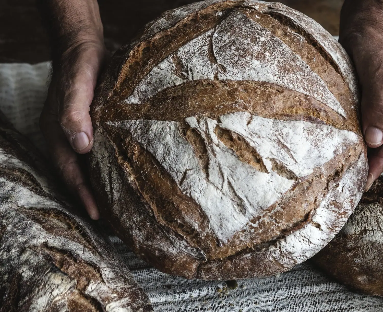 Domowe pieczywo na zakwasie - przewodnik krok po kroku